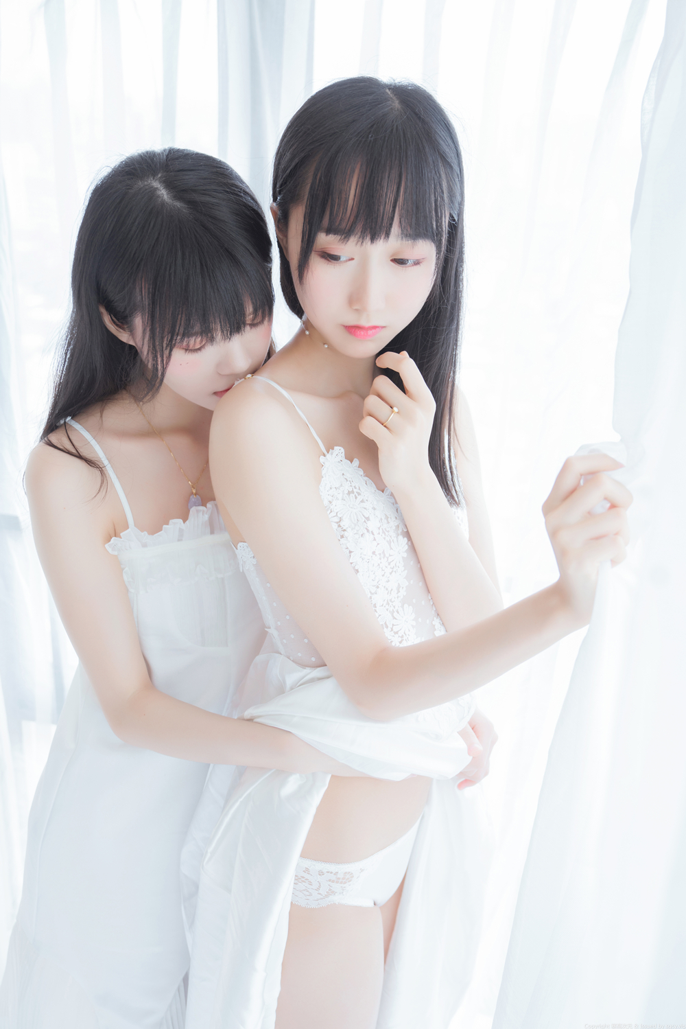 【在线看】桜桃喵 – 朝(白裙×白裙) (木绵绵&桜桃喵) [58P1.5G]-密语空间
