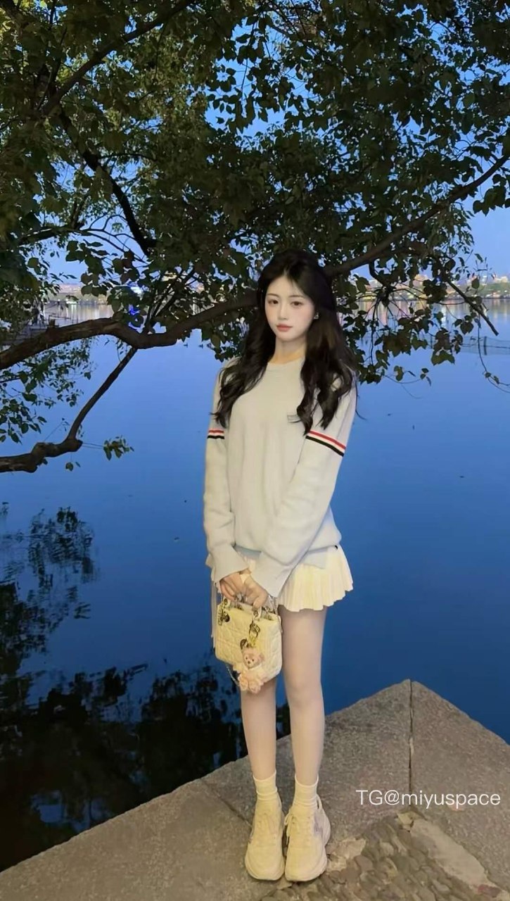 【在线看】抖音 关关雎鸠 岛遇 NO.014期 【17P】-密语空间