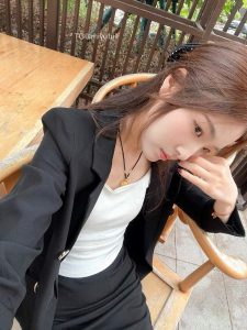 【在线看】抖音 粉红小香猪 岛遇 NO.009期 【11P2V】-密语空间