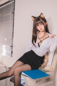 【在线看】喵糖映画 VOL.492 [57P]-密语空间